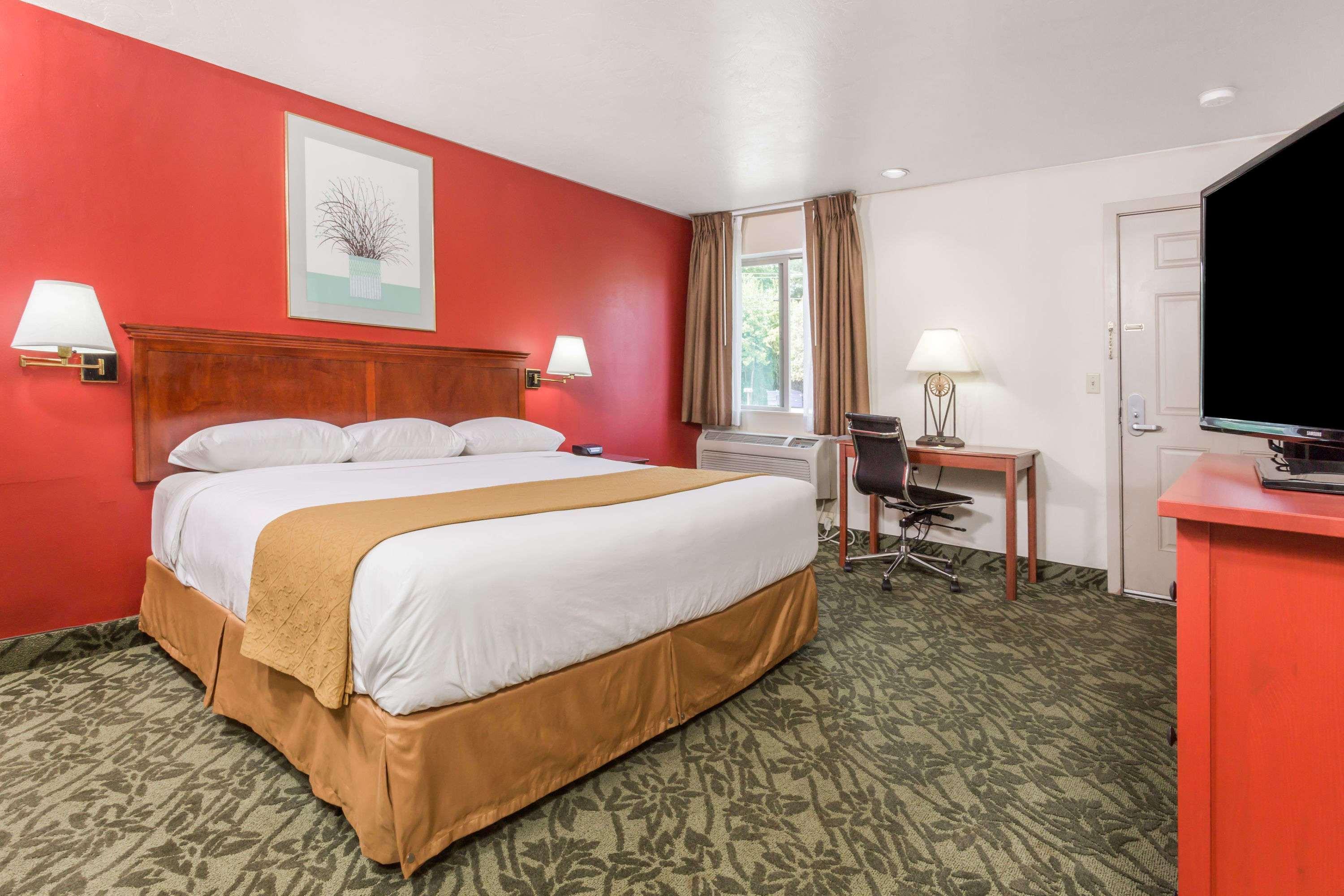 Days Inn By Wyndham Eugene Downtown/University Zewnętrze zdjęcie