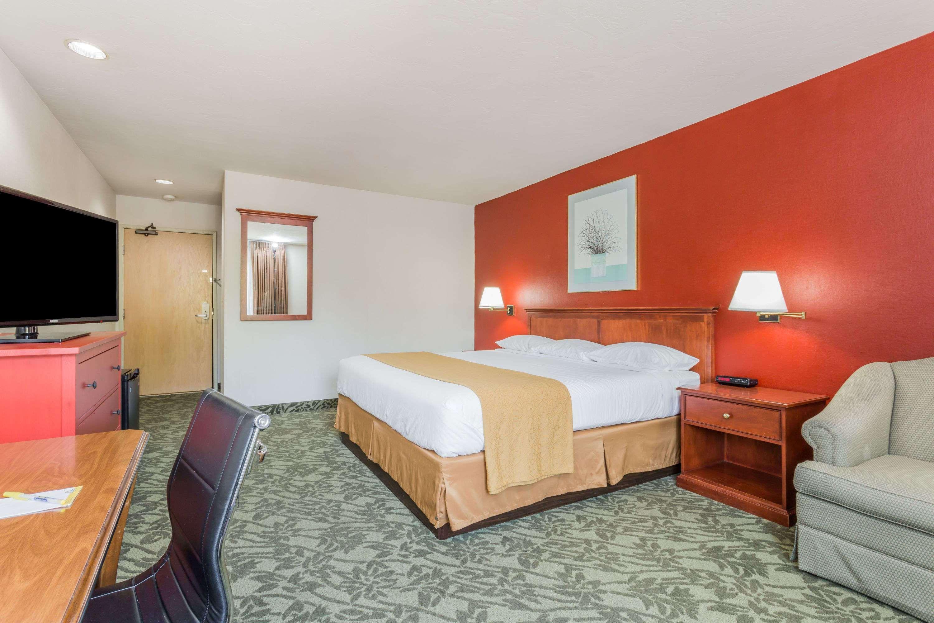 Days Inn By Wyndham Eugene Downtown/University Zewnętrze zdjęcie